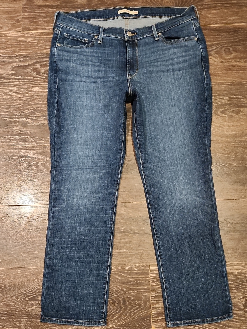 ❤️ LEVIS CLASSIC STRAIGHT LEG JEANS, 18W (34 WOMAN) - Picture 2 of 8